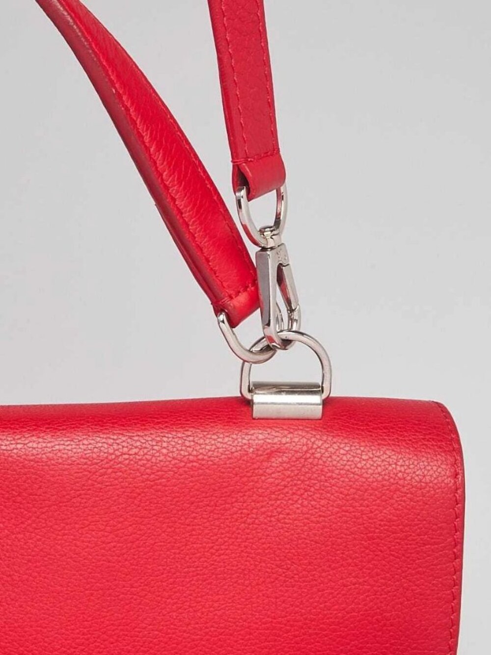 Louis Vuitton Rubis Calfskin Leather Lockme II - Picture 7 of 12